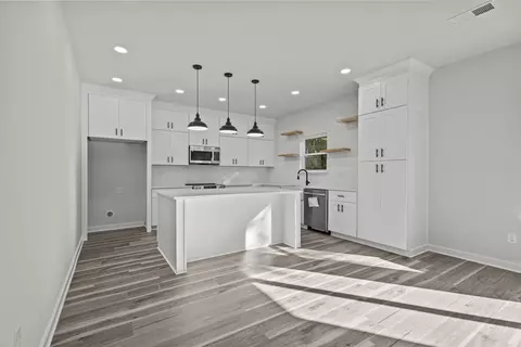 101 Daisy Ln, Easley, SC 29640 photo 9