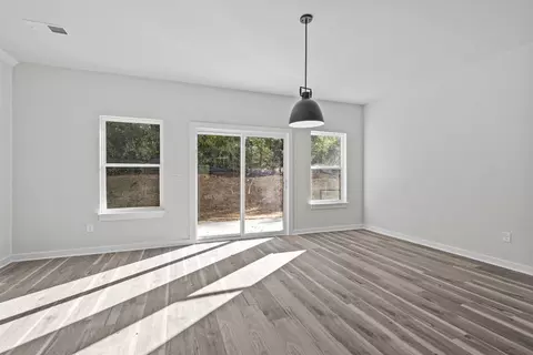 101 Daisy Ln, Easley, SC 29640 photo 6