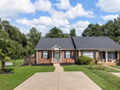 318 Sunridge Dr, Spartanburg, SC 29302