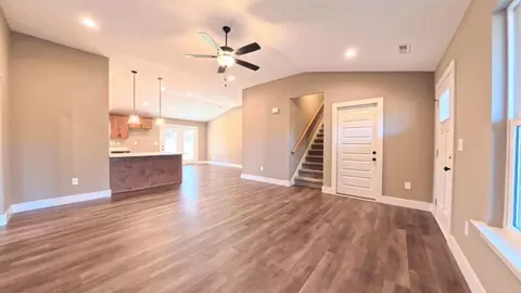 236 Red Hawk Dr, Campobello, SC 29322 photo 6