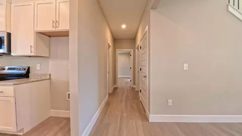 242 Red Hawk Dr, Campobello, SC 29322 photo 12