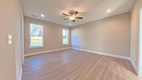 242 Red Hawk Dr, Campobello, SC 29322 photo 16