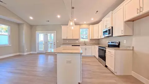242 Red Hawk Dr, Campobello, SC 29322 photo 11