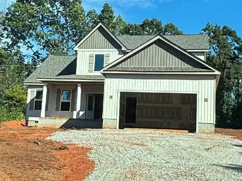 242 Red Hawk Dr, Campobello, SC 29322