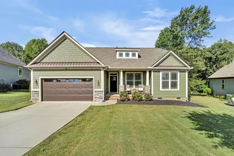 945 Garnet Cir, Chesnee, SC 29323