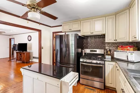 Kitchen - 307 Glendale Rd, Union, SC 29379 photo 3 of 4