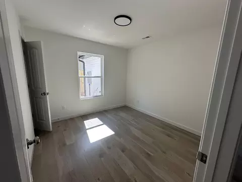 Bedroom - 355 E Floyd Baker Blvd, Gaffney, SC 29340 photo 2 of 3