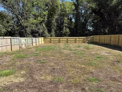 Exterior - 355 E Floyd Baker Blvd, Gaffney, SC 29340 photo 2 of 2