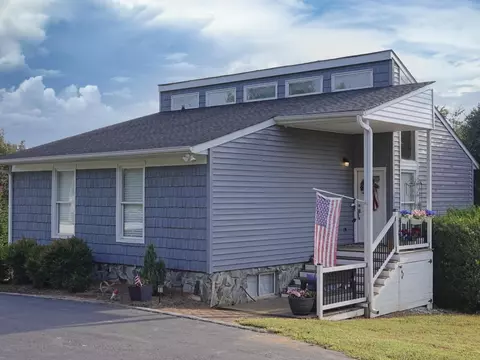 30 Orchard Dr, Inman, SC 29349