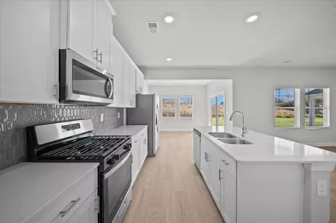 Kitchen - 410 Shortleaf Ln, Pendleton, SC 29670 photo 1 of 3