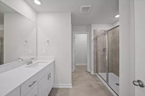 Bath - 410 Shortleaf Ln, Pendleton, SC 29670 photo 1 of 2