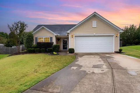 408 Royalston Ct, Duncan, SC 29334