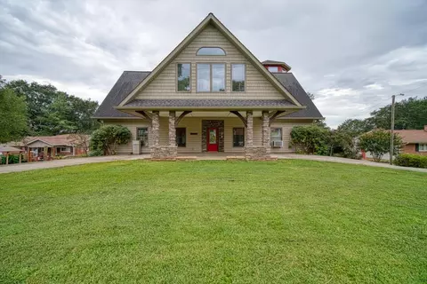 241 Coggins Shore Rd, Inman, SC 29349