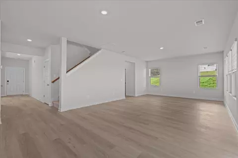 1628 Switchback Cir, Moore, SC 29369 photo 8
