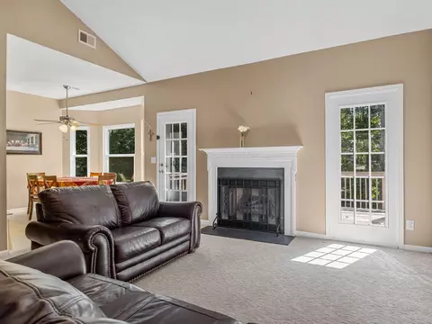 622 Heathrow Ct, Moore, SC 29369 photo 5