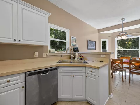 622 Heathrow Ct, Moore, SC 29369 photo 13