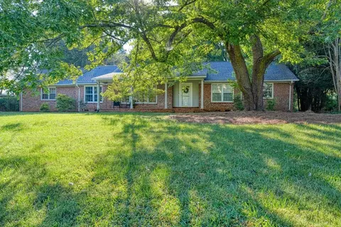 320 Fairlane Dr, Spartanburg, SC 29307