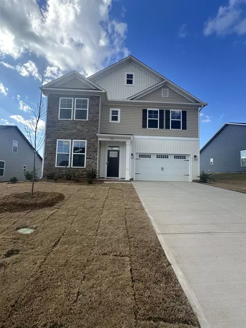 926 Gibbons St, Wellford, SC 29385