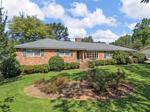 140 Huxley St, Spartanburg, SC 29303