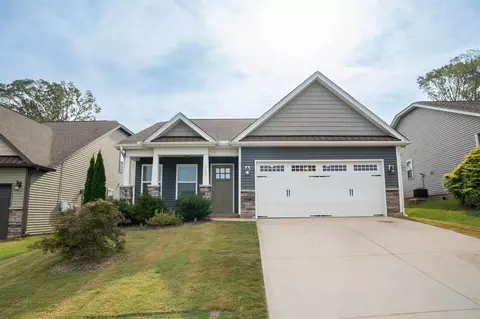 340 Greymark Ln, Boiling Springs, SC 29316