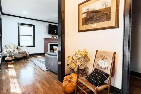 Entry Way - 202 Pine St, Gaffney, SC 29340 photo 1 of 4