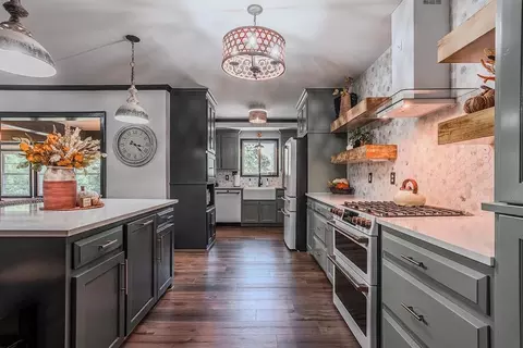 Kitchen - 202 Pine St, Gaffney, SC 29340 photo 5 of 7