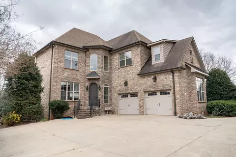 311 Burro Ct, Boiling Springs, SC 29316