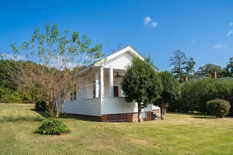 91 Lawrence St, Lyman, SC 29365
