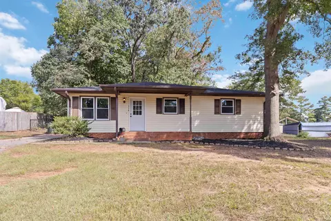 114 Loblolly Dr, Wellford, SC 29385