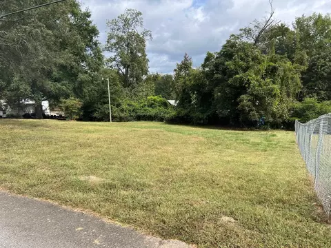 133 Simpson Ave, Woodruff, SC 29388