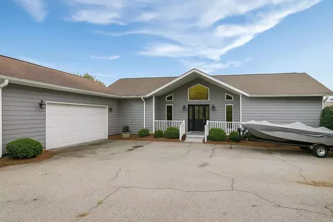 166 Stoneridge Dr, Chesnee, SC 29323