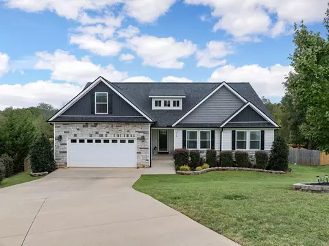 912 Willowpoint Ln, Spartanburg, SC 29303