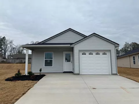 524 Molly Parker Ln, Spartanburg, SC 29301