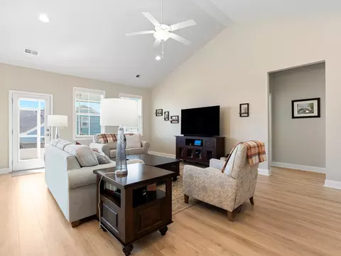306 Townsend Ave, Greer, SC 29651 photo 9