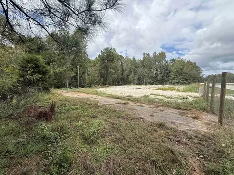 9000 Us 221 Hwy, Woodruff, SC 29388