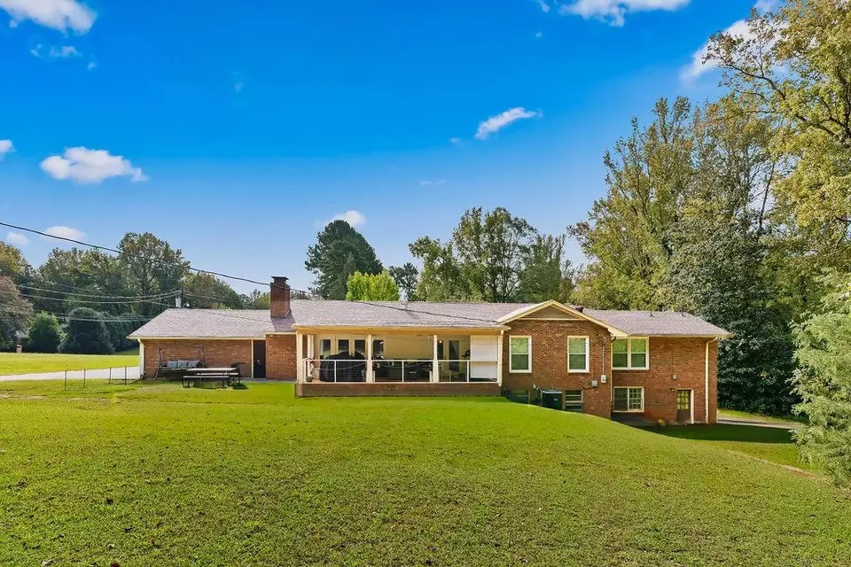 Exterior - 101 Hidden Hill Rd, Union, SC 29379 photo 8 of 11