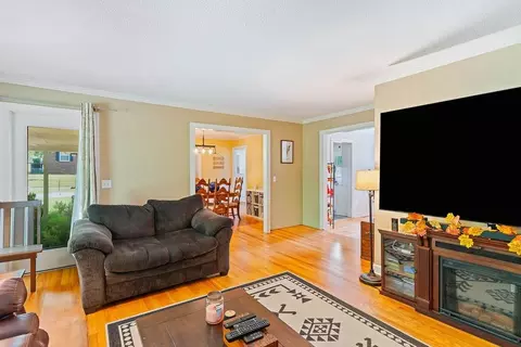 Living - 101 Hidden Hill Rd, Union, SC 29379 photo 1 of 3
