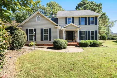 106 Silverdale Dr, Spartanburg, SC 29301
