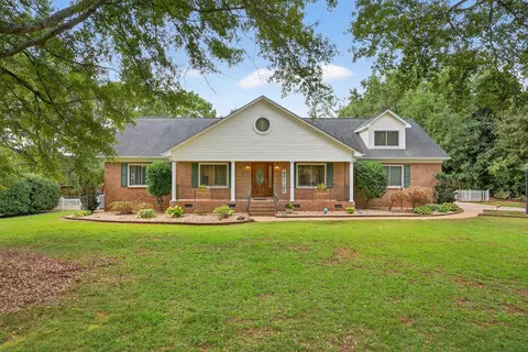 110 Wild Cherry Ln, Boiling Springs, SC 29316