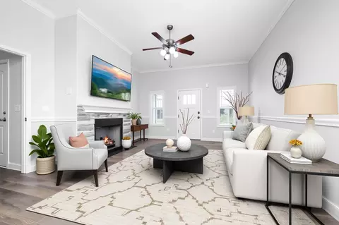 Living - 801 John Thomas Way, Greer, SC 29651 photo 4 of 4