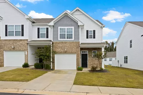 8 Loebner Ln, Simpsonville, SC 29681