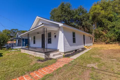 112 Woodrow St, Union, SC 29379