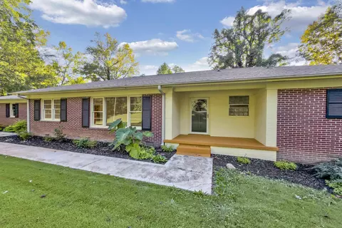 3823 Maid Marion Ln, Spartanburg, SC 29302