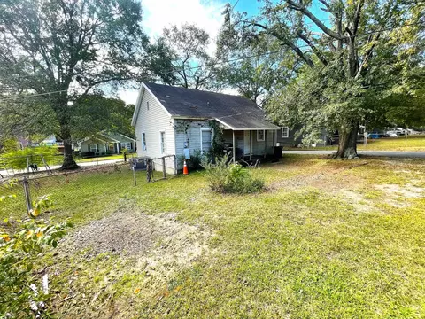 Exterior - 2 Geer St, Greer, SC 29650 photo 4 of 5