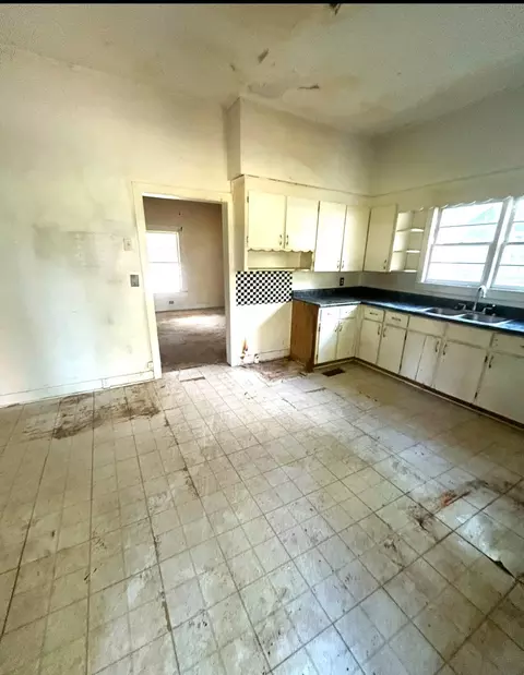 Kitchen - 2 Geer St, Greer, SC 29650 photo 1 of 1
