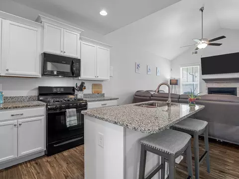 Kitchen - 845 Judah Dr, Moore, SC 29369 photo 1 of 5