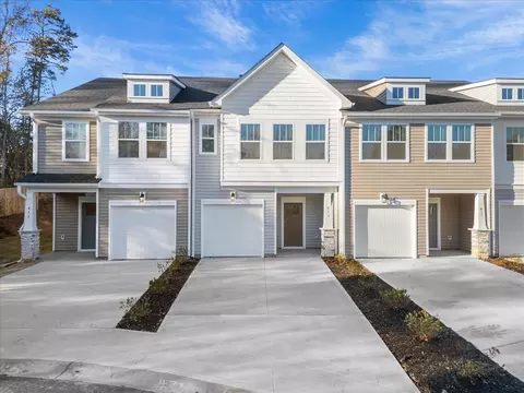 413 W Parima Ct, Spartanburg, SC 29301