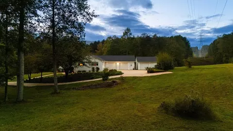 620 Oak Grove Rd, Landrum, SC 29356
