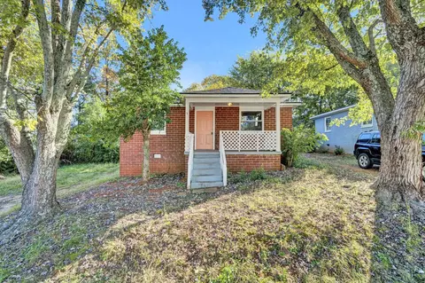 5 Yellowstone Dr, Greenville, SC 29617