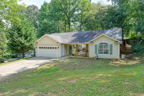 Exterior - 134 W Celestial Dr, Greer, SC 29651 photo 4 of 12